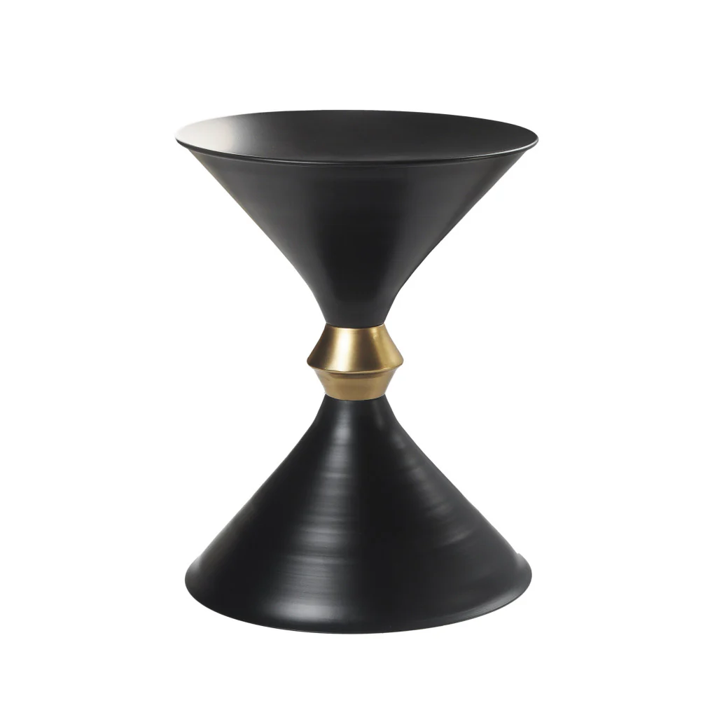 18" Black Iron Free Form End Table By Homeroots
