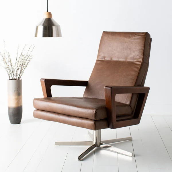 Safavieh Damien Swivel Arm Chair - Chocolate