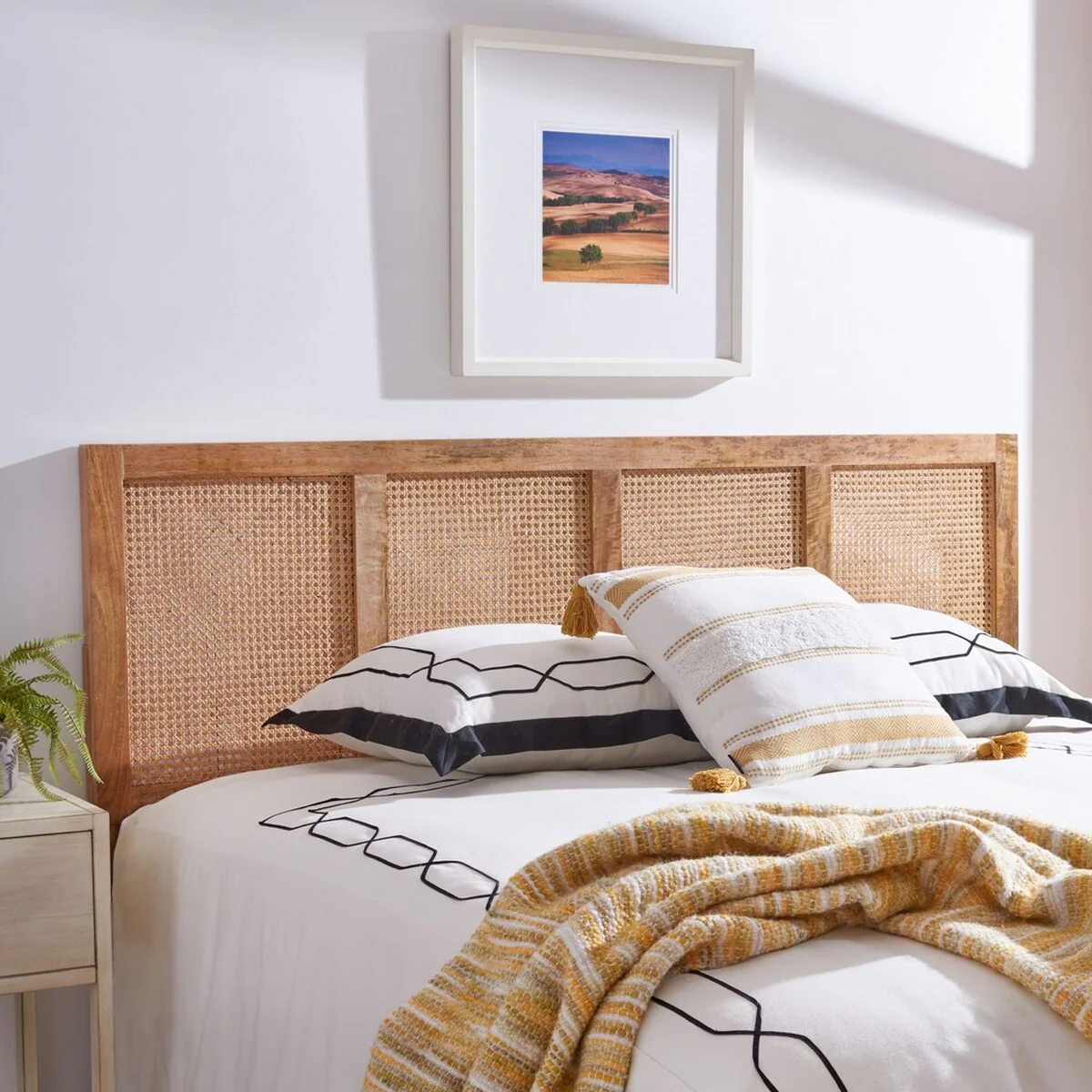 Safavieh Vienna Cane Headboard King Size - Natural
